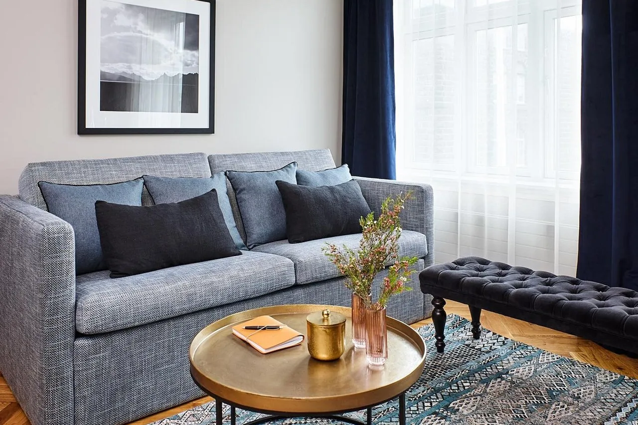 Kvosin Downtown Hotel — rooms and atmosphere