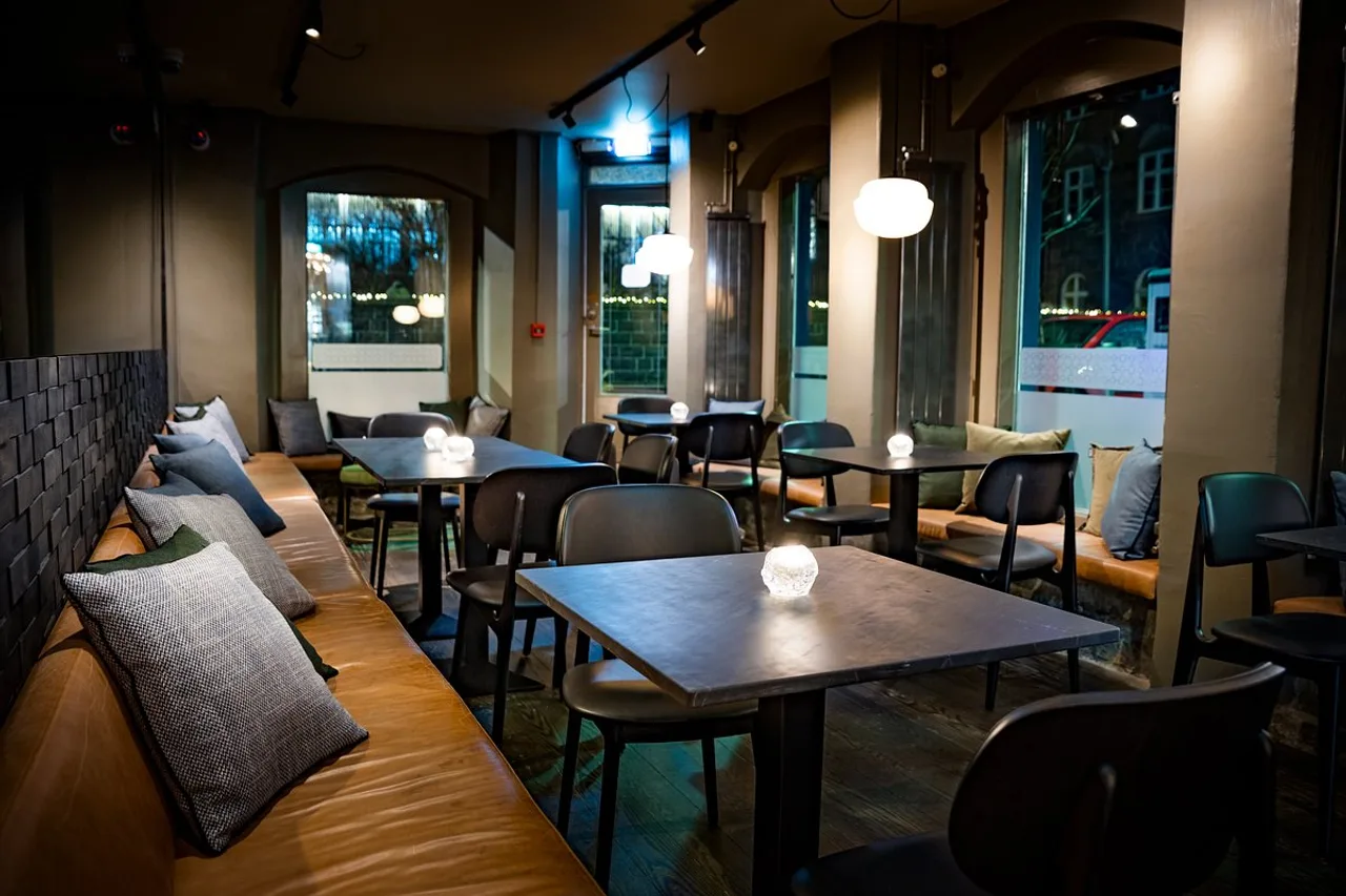 Kvosin Downtown Hotel — rooms and atmosphere