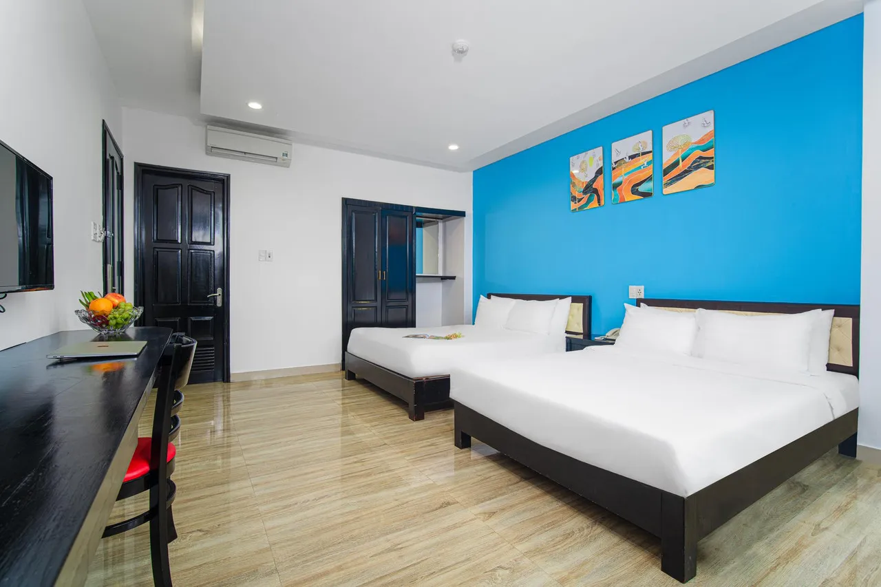 La Maison Da Nang Beach — rooms and atmosphere