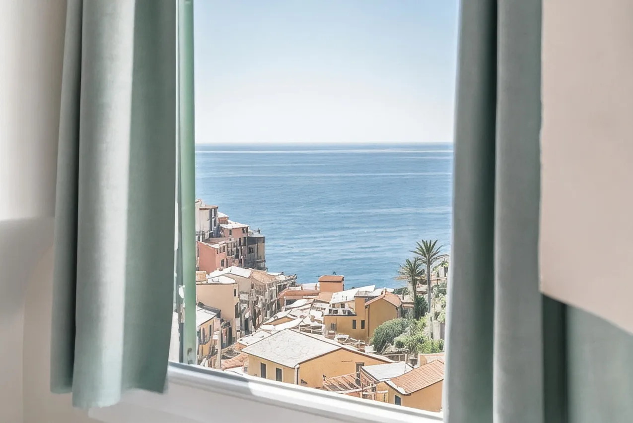 La Torretta Lodge Manarola — rooms and atmosphere