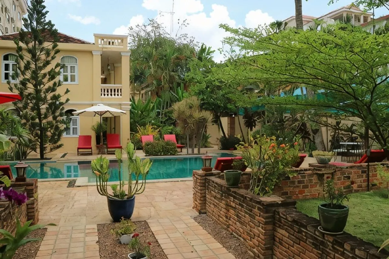 La Villa Battambang — โรงแรมในพระตะบอง