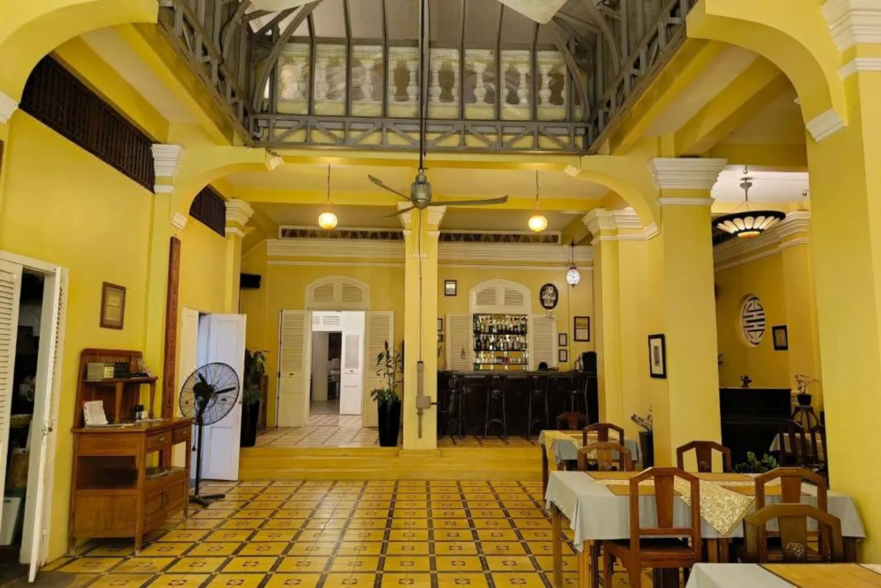 La Villa Battambang — ภาพห้องพักและบรรยากาศ