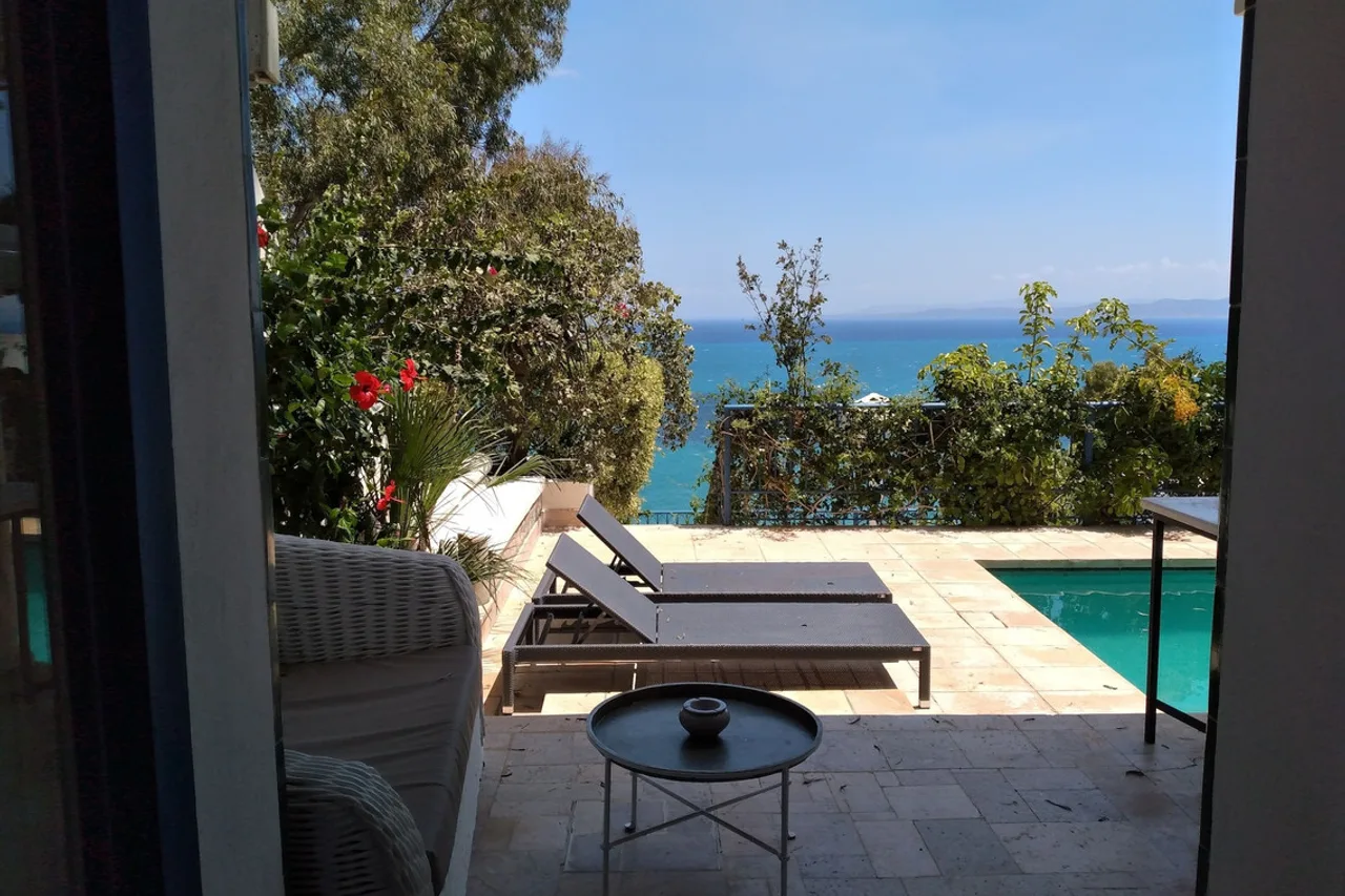 La Villa Bleue — ภาพห้องพักและบรรยากาศ