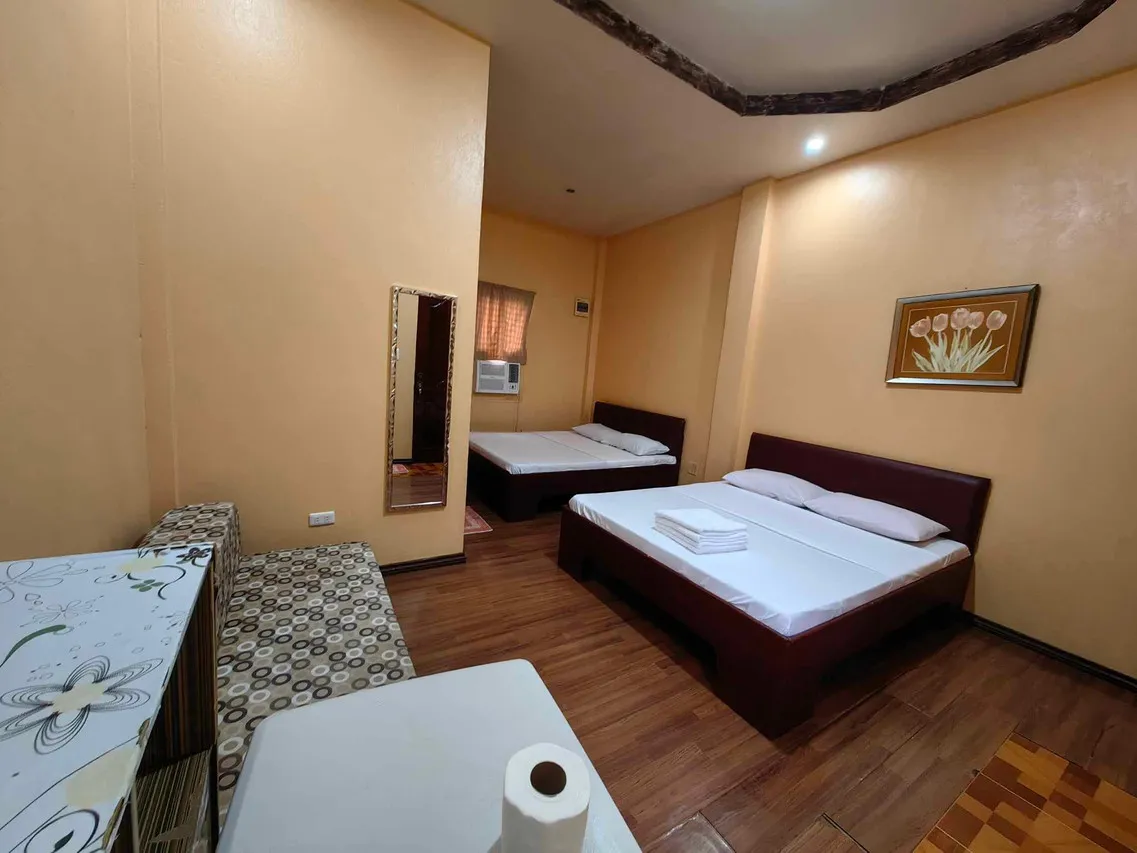 Lagnason's Place — rooms and atmosphere