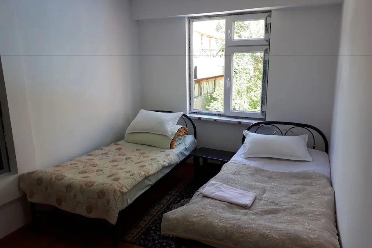 LAL Hotel — ภาพห้องพักและบรรยากาศ
