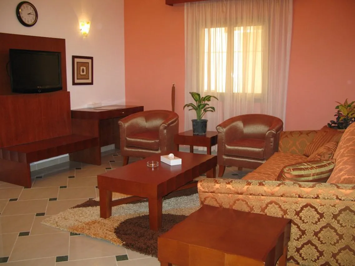 Landmark Suites — Prince Sultan — rooms and atmosphere