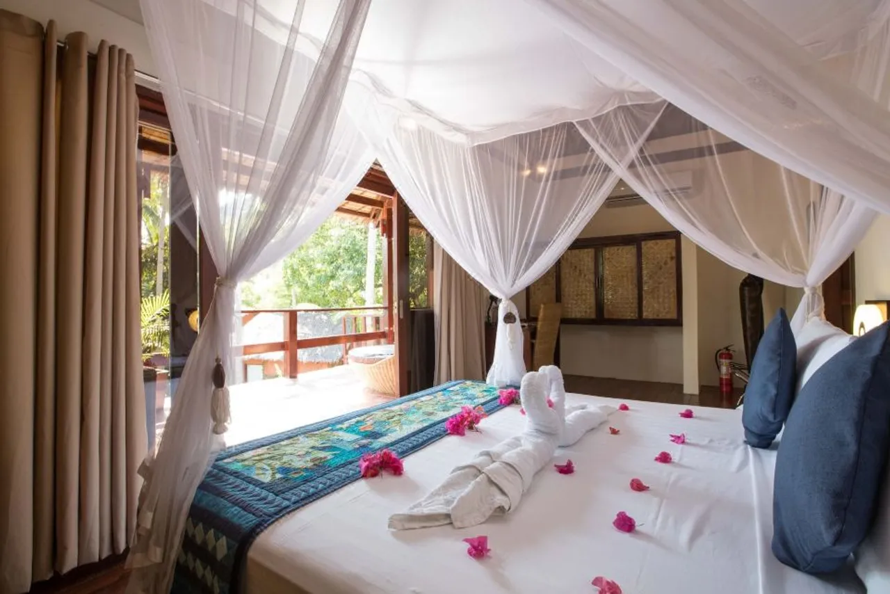 Last Frontier Beach Resort — ภาพห้องพักและบรรยากาศ