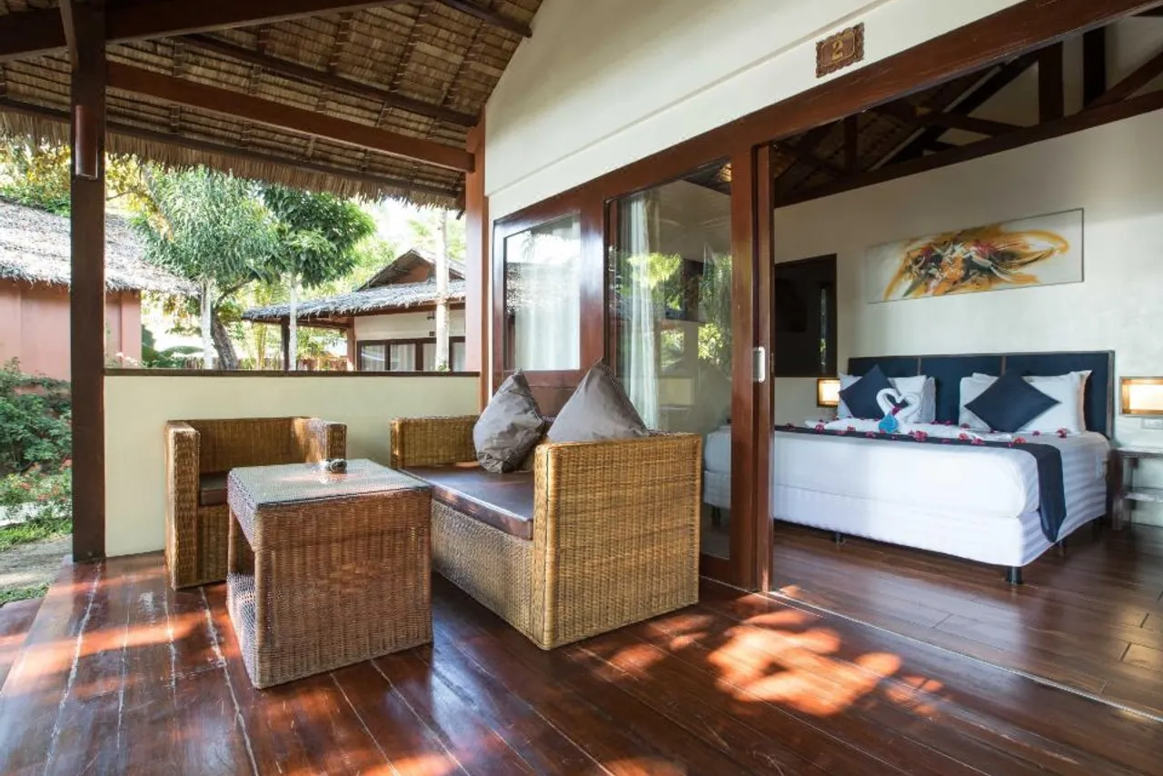 Last Frontier Beach Resort — ภาพห้องพักและบรรยากาศ