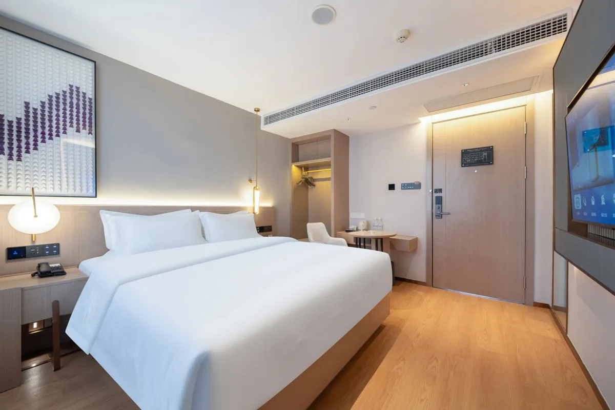 Lavande Hotel Guangzhou Railway Station Xiaobei — rooms and atmosphere