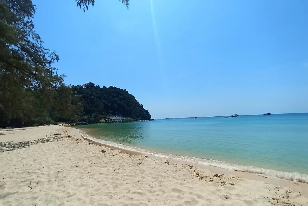 Lazy Beach — ภาพห้องพักและบรรยากาศ