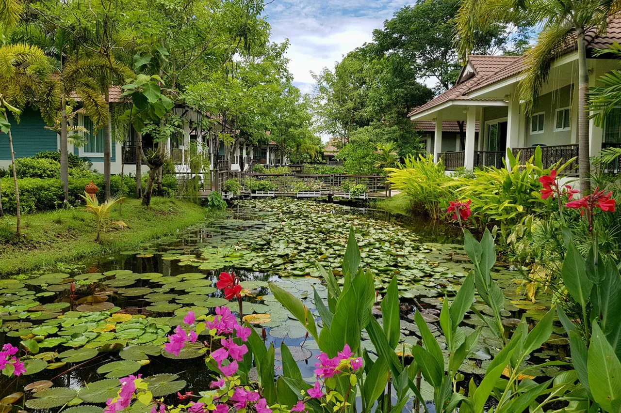 Le Charme Sukhothai Historical Park Resort — โรงแรมในสุโขทัย