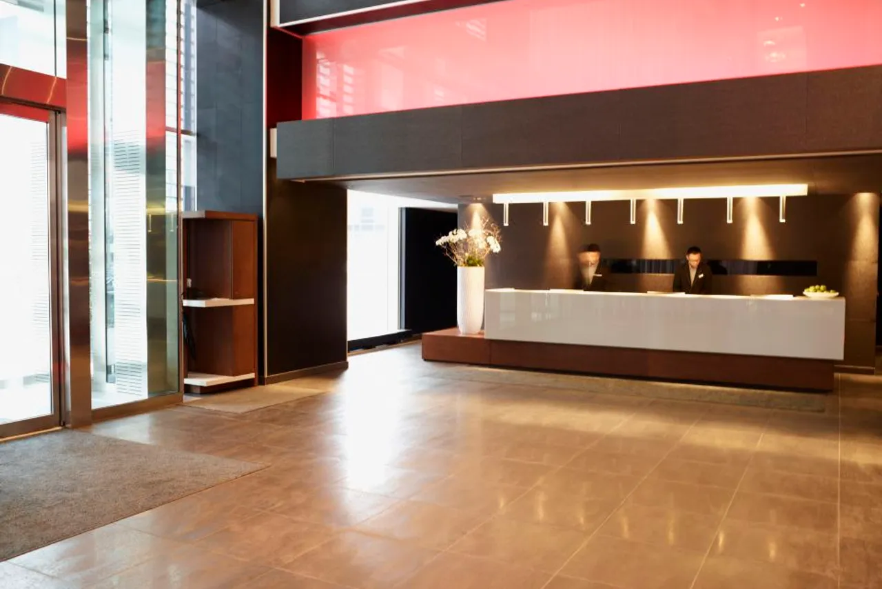 Le Germain Hotel Toronto Maple Leaf Square — rooms and atmosphere