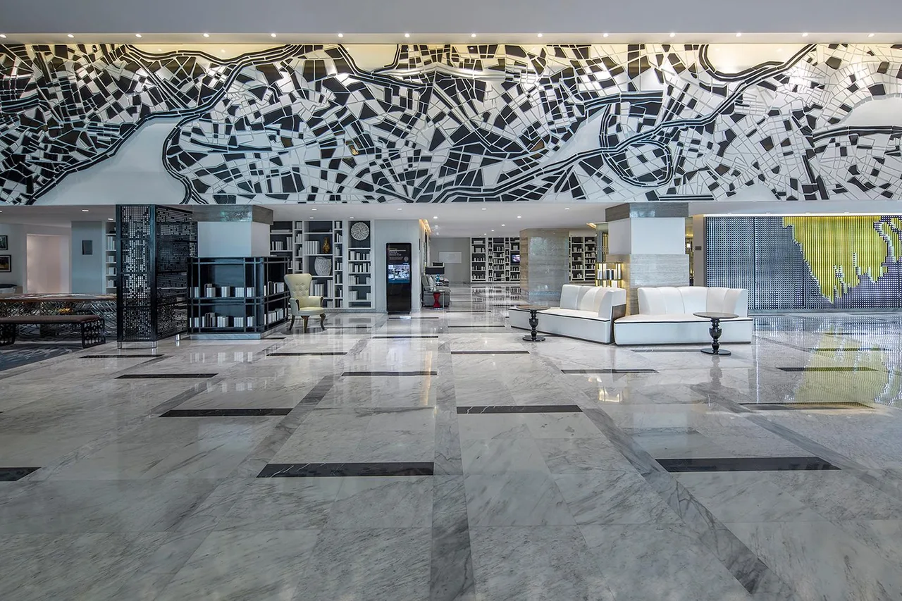 Le Méridien Dhaka — rooms and atmosphere