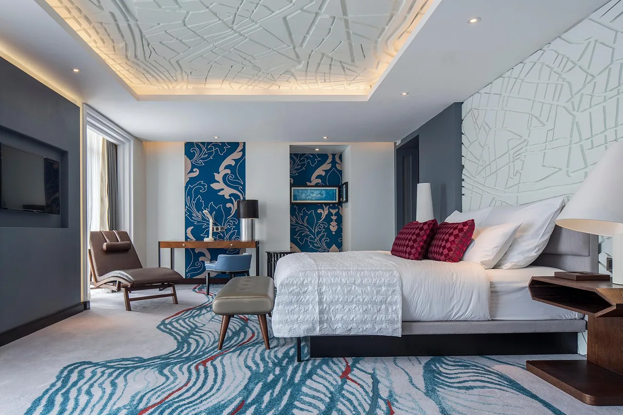Le Méridien Dhaka — rooms and atmosphere