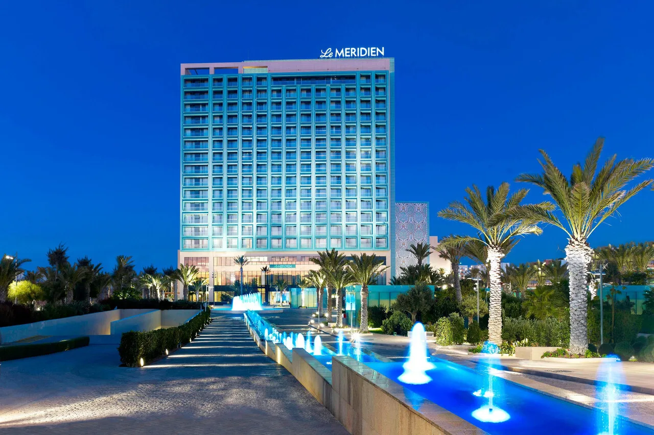 Le Meridien Oran Hotel & Convention Centre — ออราน