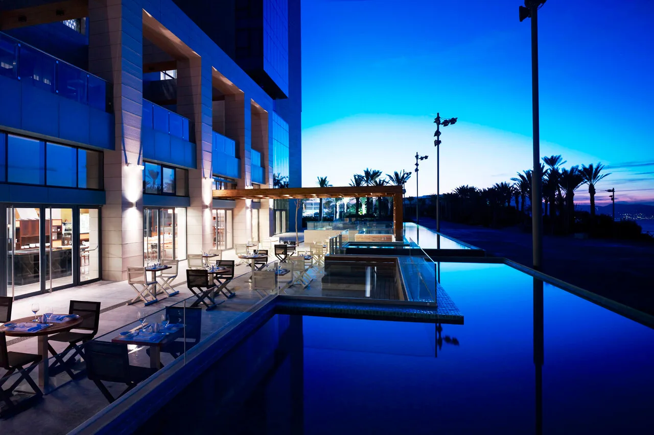 Le Meridien Oran Hotel & Convention Centre — ภาพห้องพักและบรรยากาศ