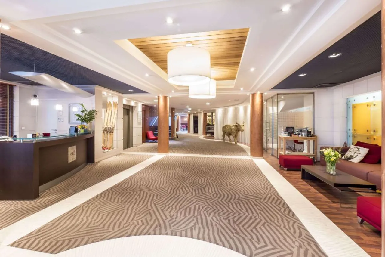 Hôtel Le Pré Carré — rooms and atmosphere