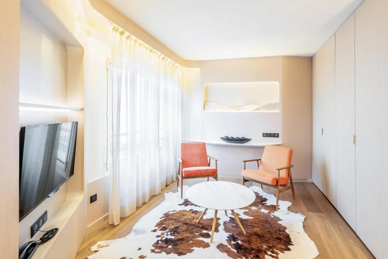 Hôtel Le Pré Carré — rooms and atmosphere