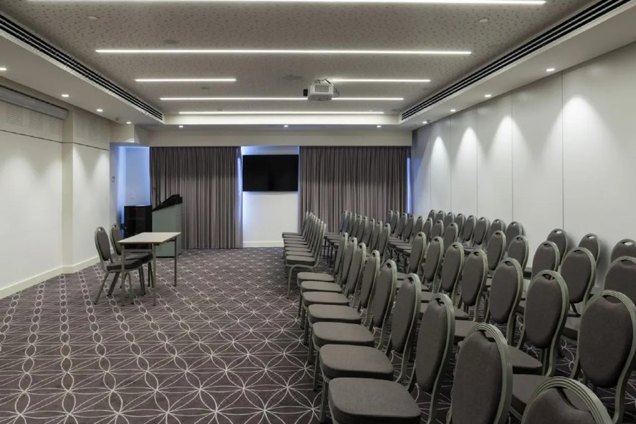 Legacy Hotel & Convention Center Nazareth — ภาพห้องพักและบรรยากาศ