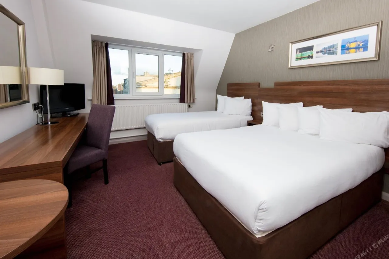 Leonardo Hotel Cork — กอร์ก