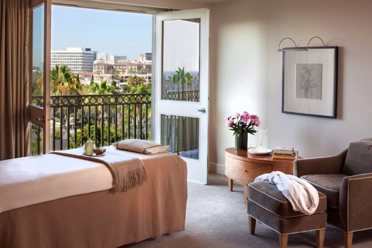 L'Ermitage Beverly Hills — ภาพห้องพักและบรรยากาศ