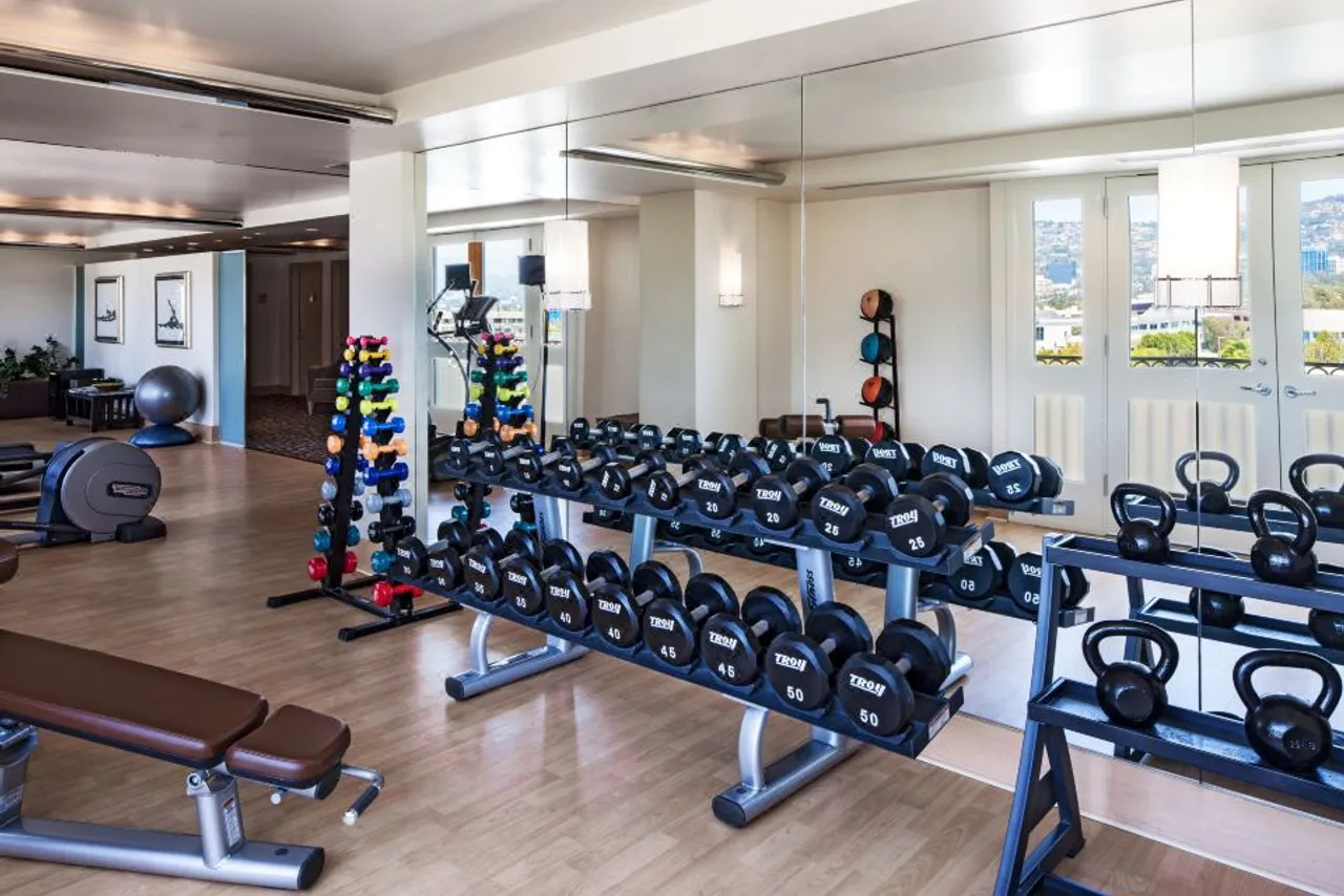 L'Ermitage Beverly Hills — ภาพห้องพักและบรรยากาศ