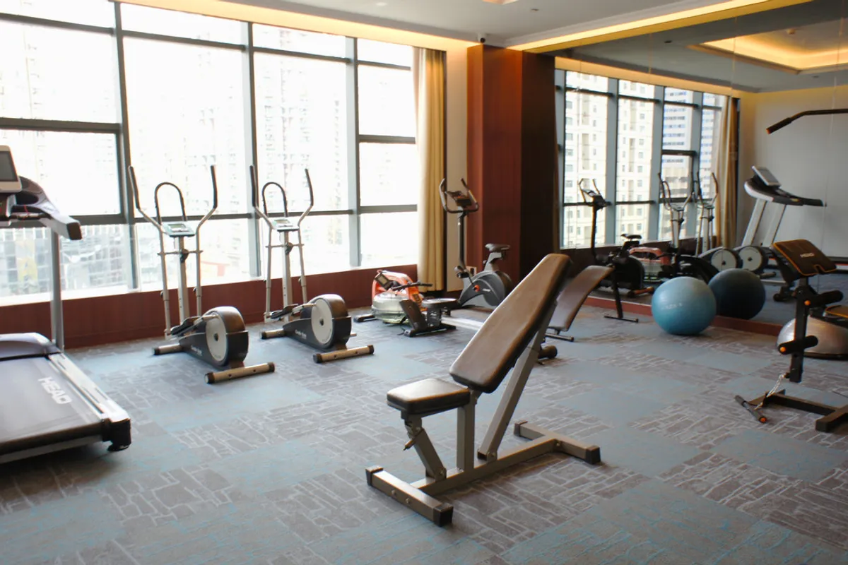 Shenzhen Lido Hotel — rooms and atmosphere