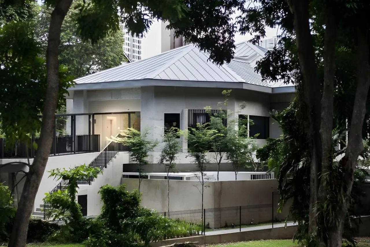 Lloyd's Inn Singapore — 酒店
