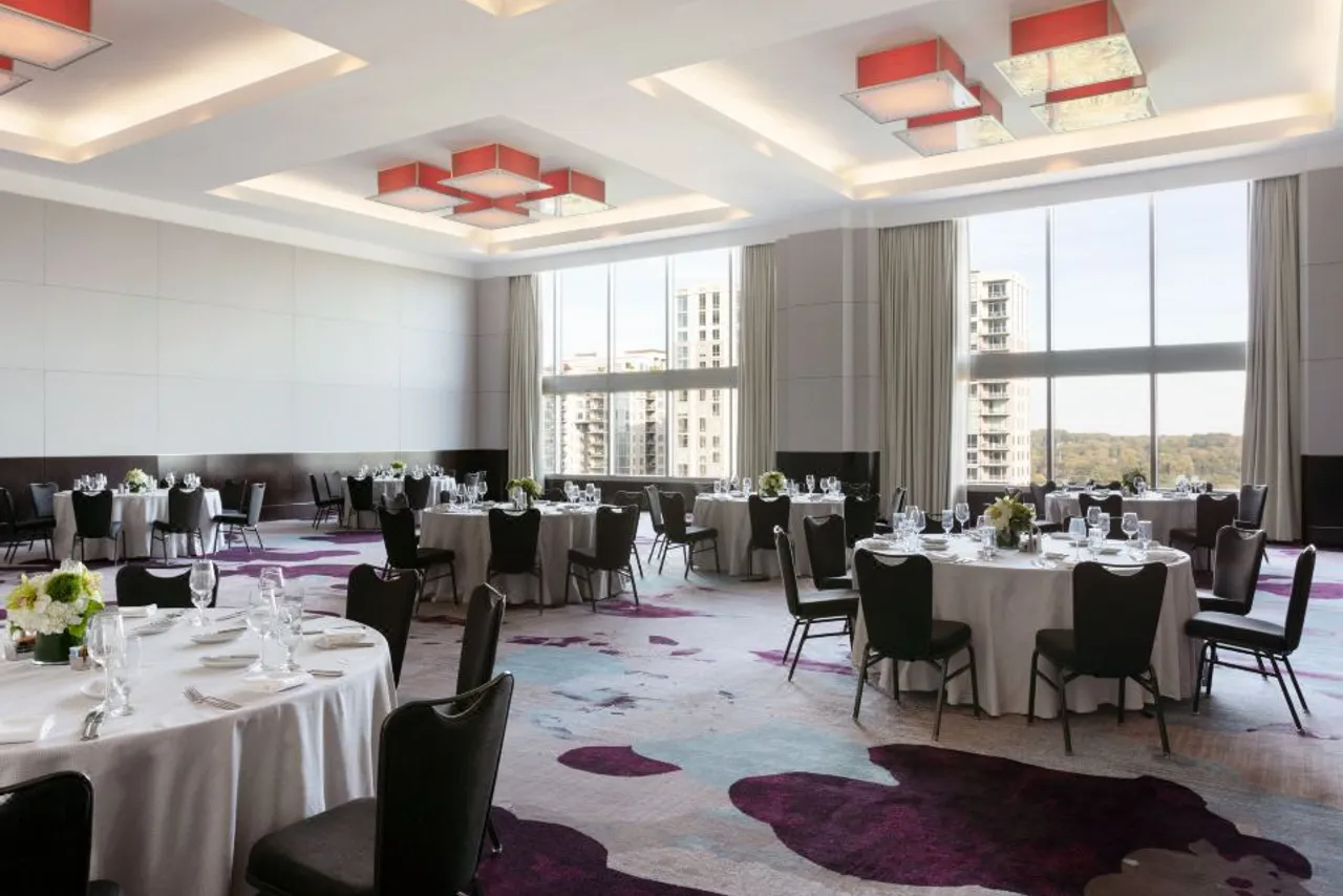Loews Atlanta Hotel — ภาพห้องพักและบรรยากาศ