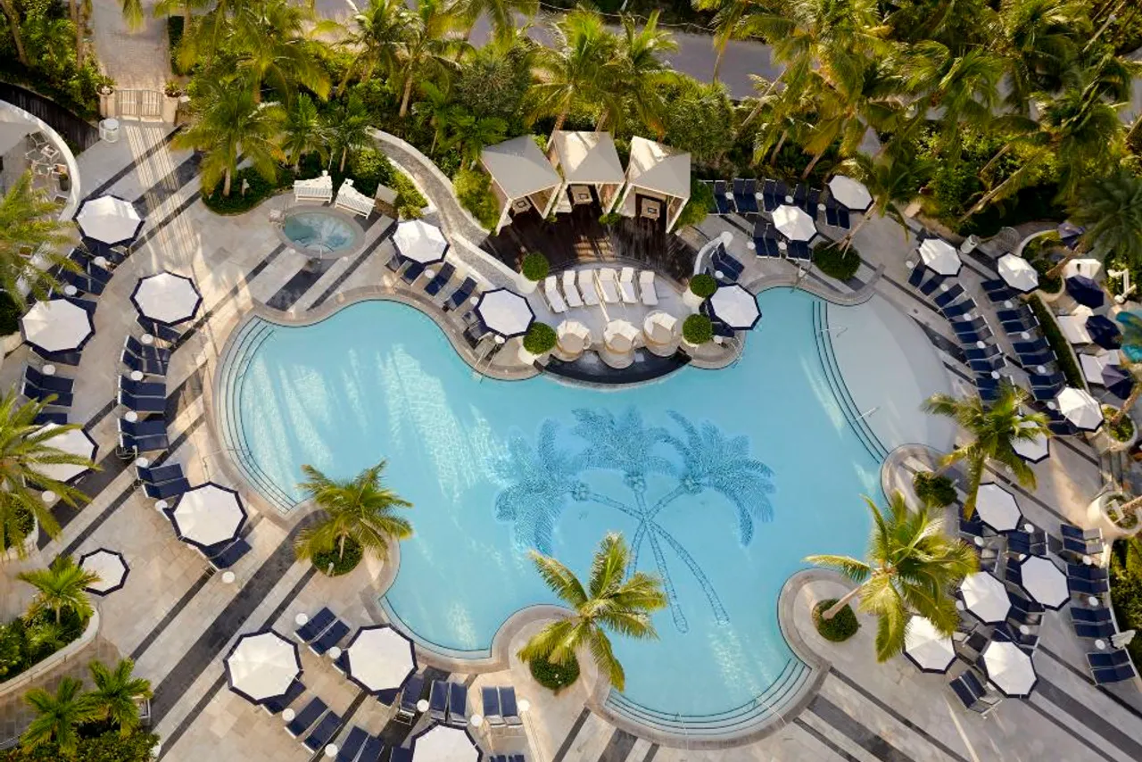 10 โรงแรมครอบครัวไมอามี — รีสอร์ตติดหาดพาเด็ก สระ/คลับเด็ก (อัปเดต 2026)