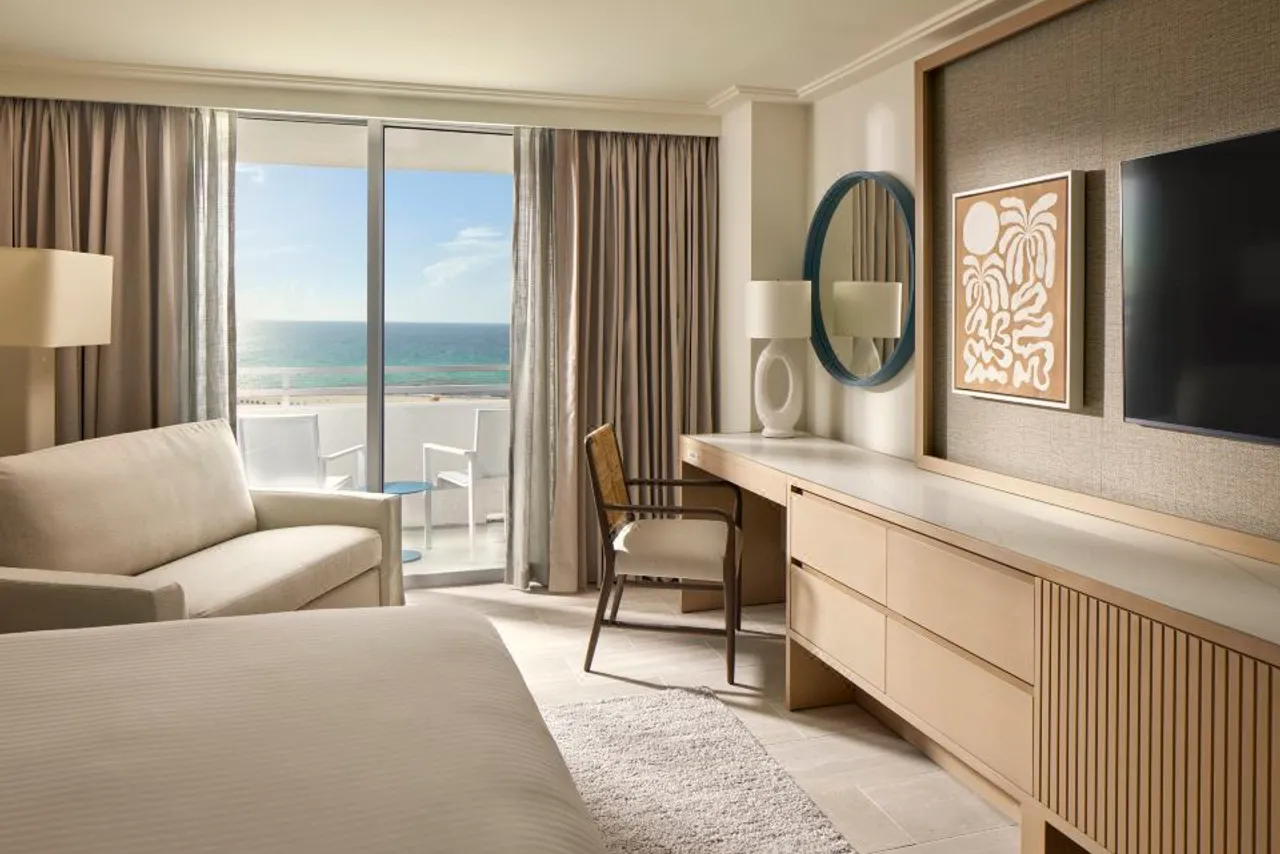 Loews Miami Beach Hotel — ภาพห้องพักและบรรยากาศ