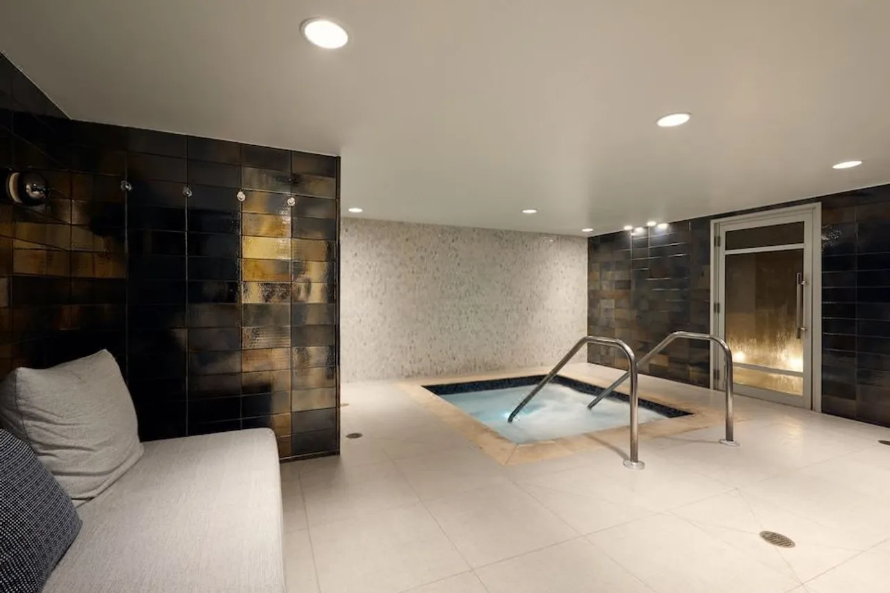 Loews Miami Beach Hotel — ภาพห้องพักและบรรยากาศ