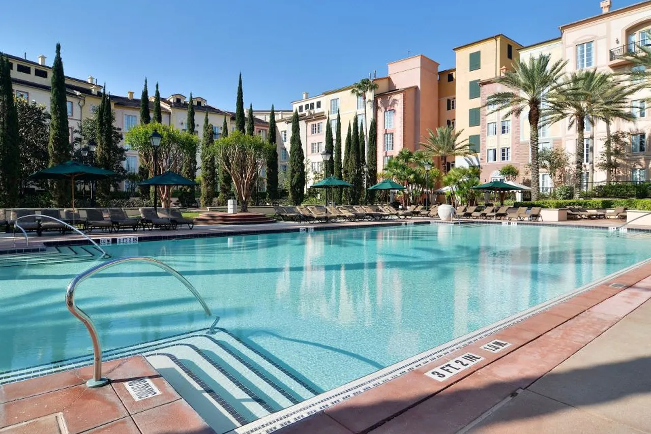 Loews Portofino Bay Hotel at Universal Orlando Resort — ภาพห้องพักและบรรยากาศ