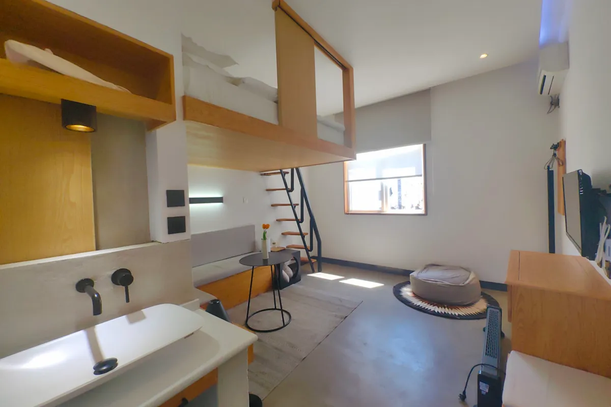 Loft Travelling Hotel — rooms and atmosphere