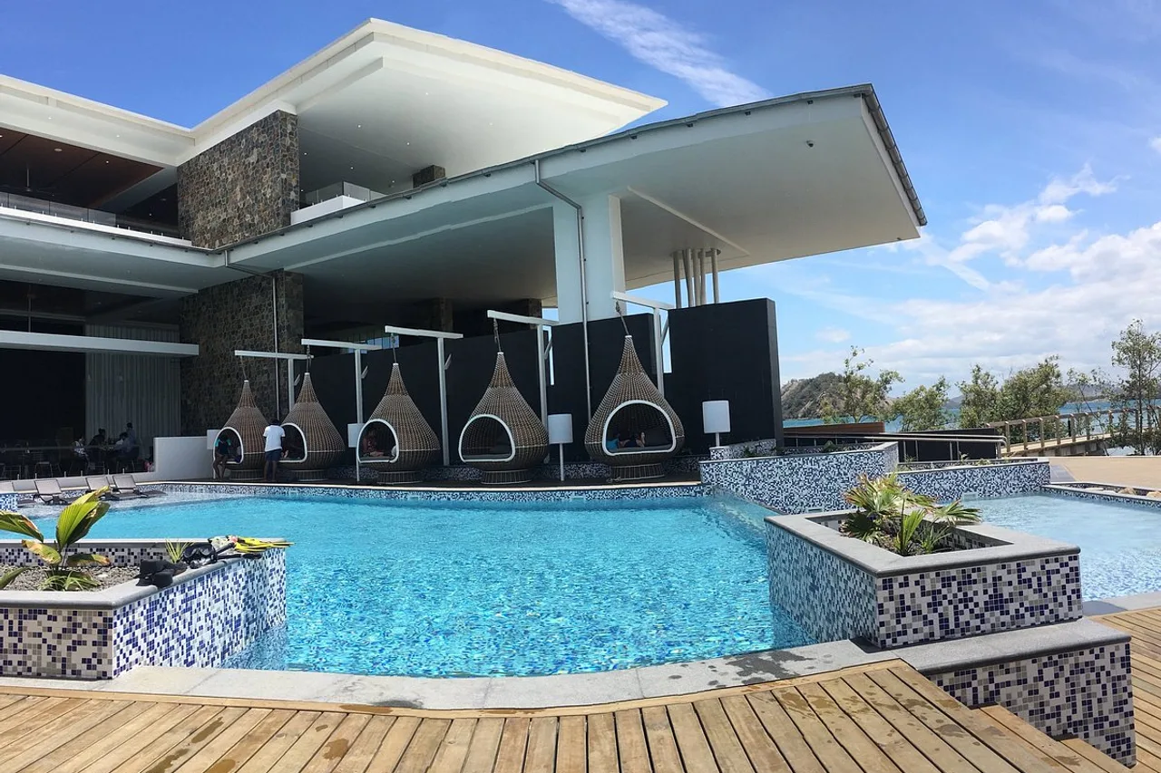 Loloata Island Resort — ภาพห้องพักและบรรยากาศ