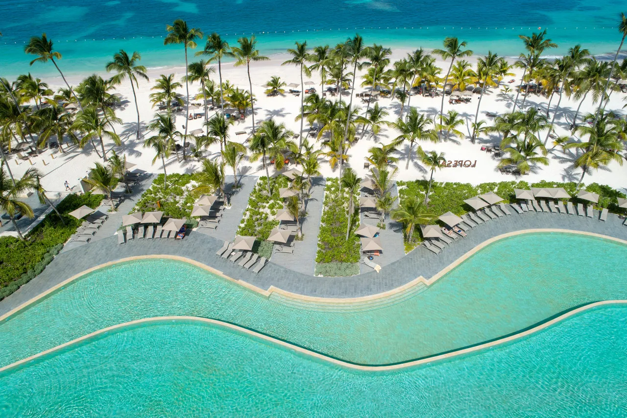 Lopesan Costa Bávaro Resort, Spa & Casino — ภาพห้องพักและบรรยากาศ