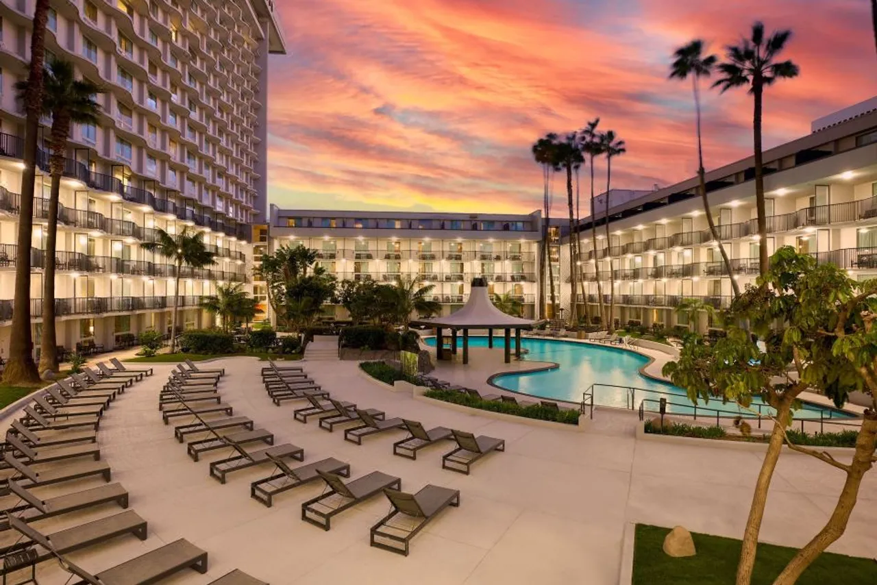 Los Angeles Airport Marriott — ภาพห้องพักและบรรยากาศ