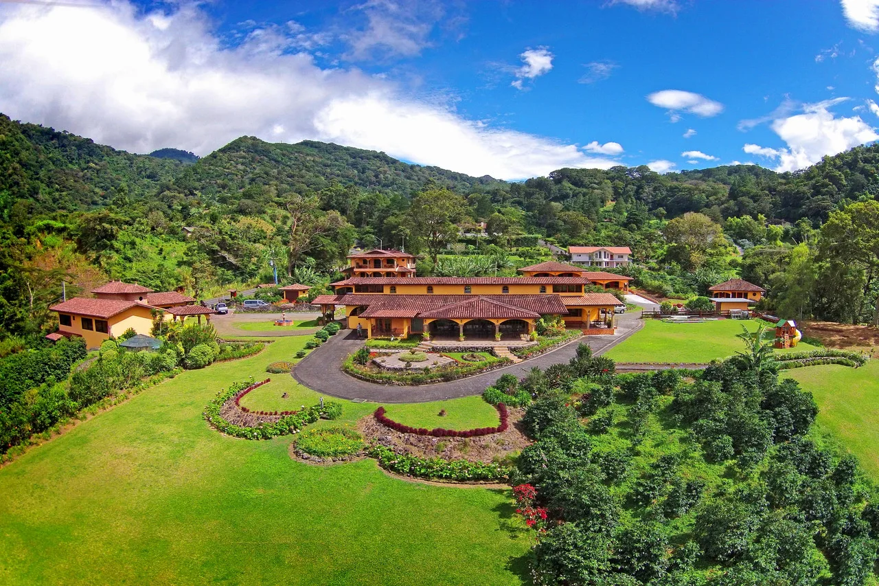 Los Establos Boutique Resort — ภาพห้องพักและบรรยากาศ