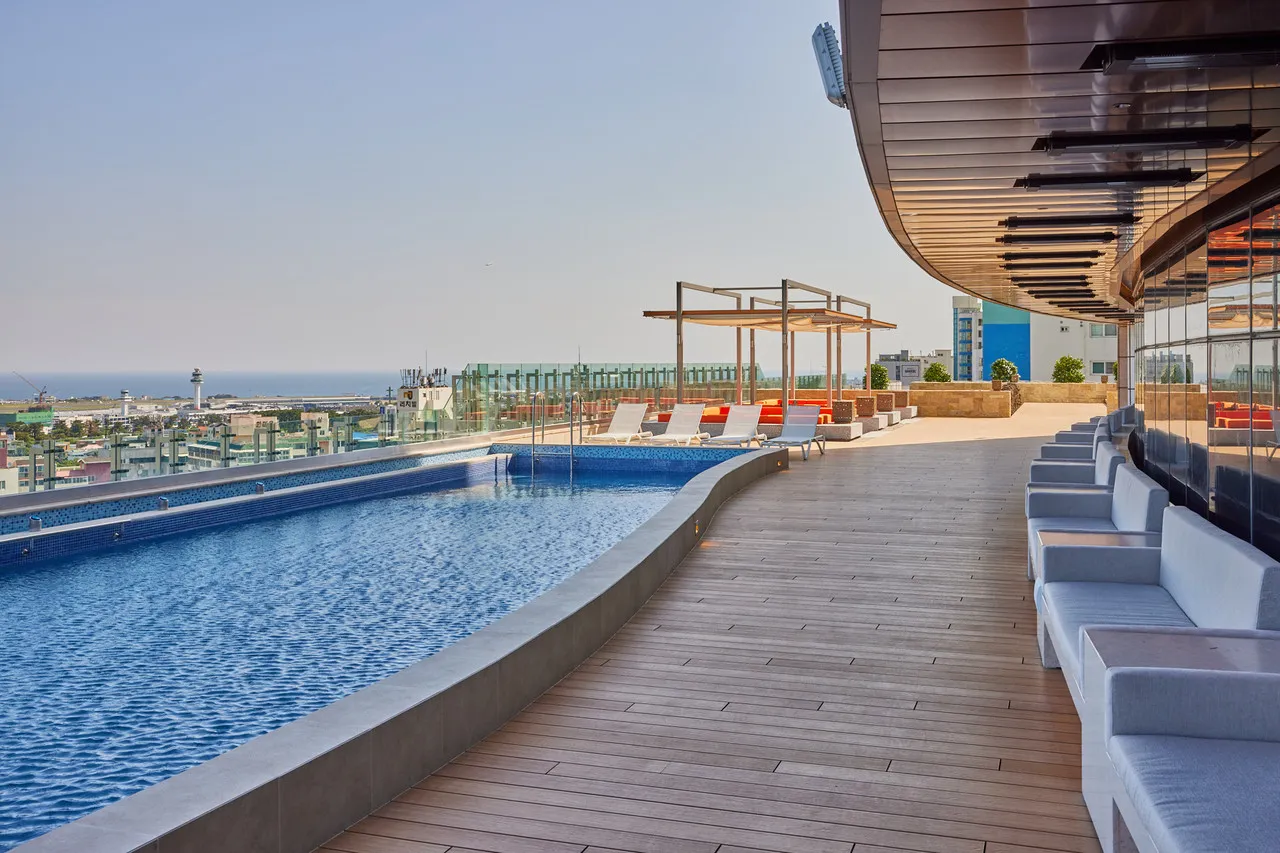 Lotte City Hotel Jeju — ภาพห้องพักและบรรยากาศ