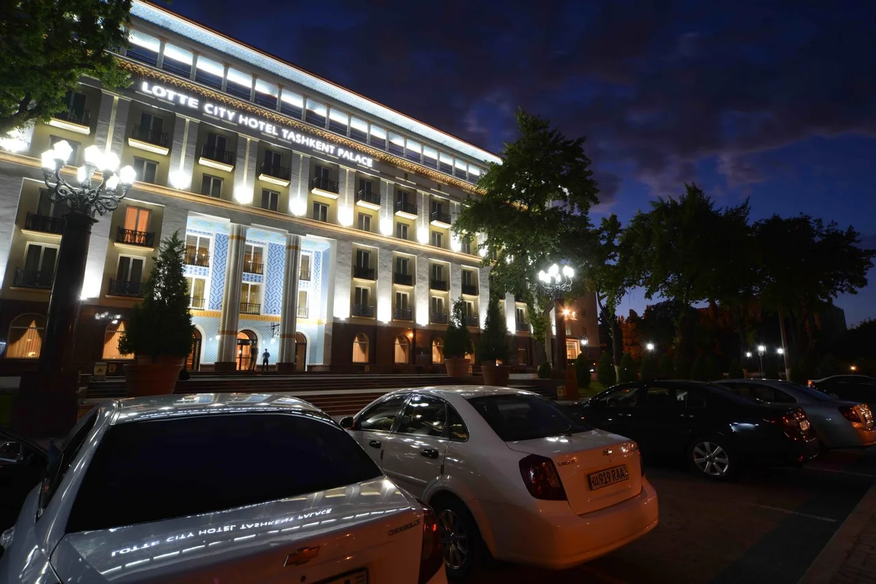 Lotte City Hotel Tashkent Palace — ภาพห้องพักและบรรยากาศ