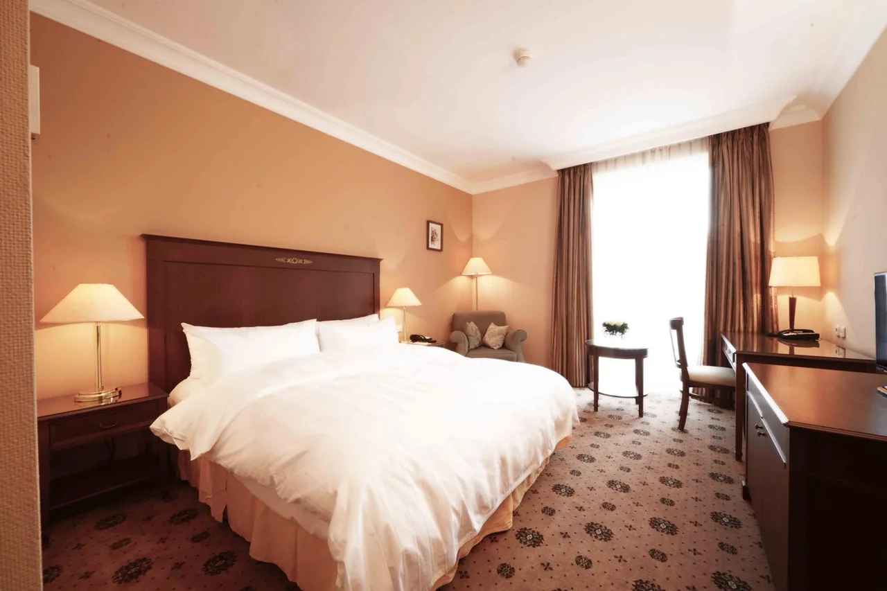 Lotte City Hotel Tashkent Palace — ภาพห้องพักและบรรยากาศ