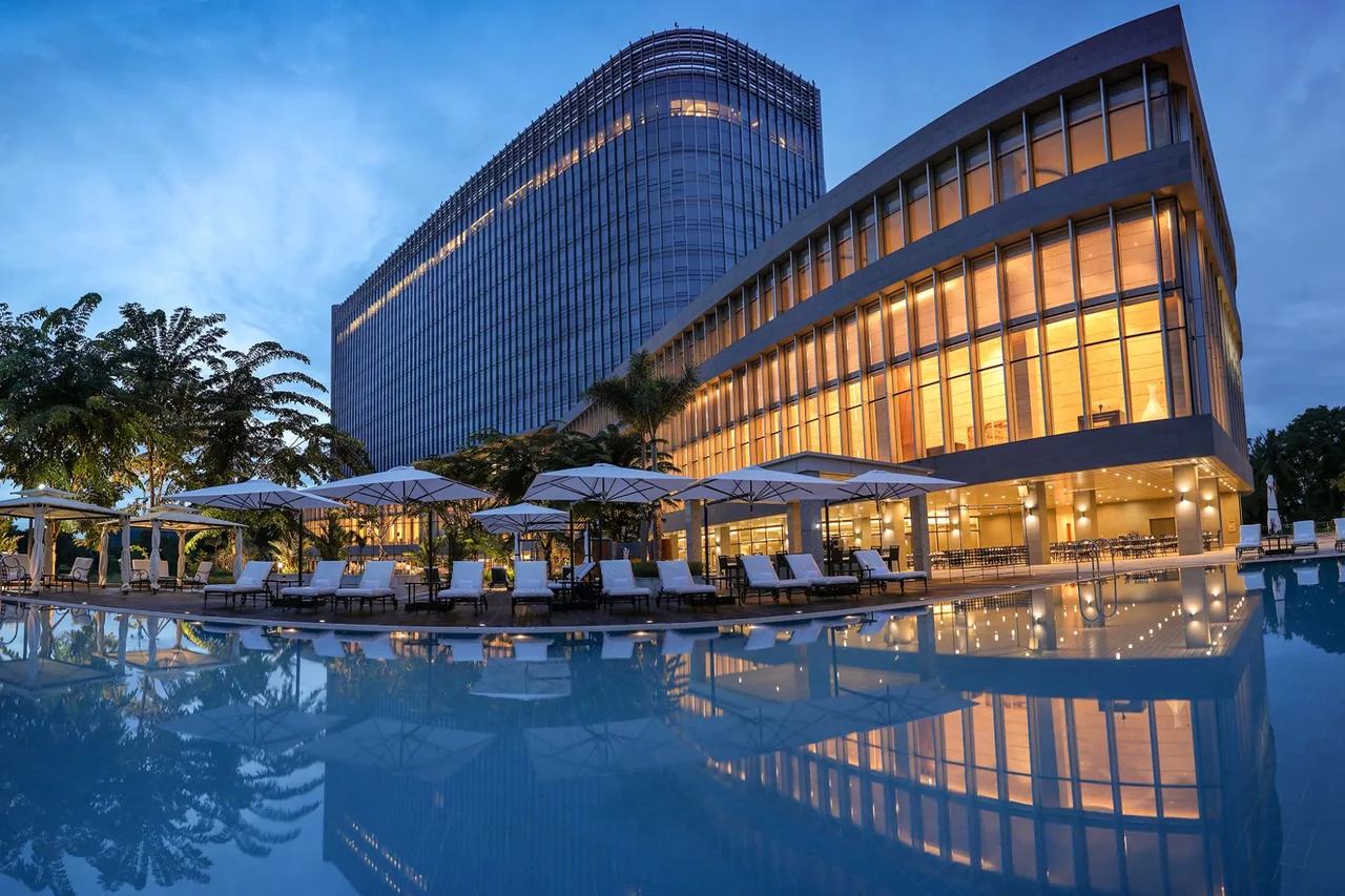Lotte Hotel Yangon — rooms and atmosphere