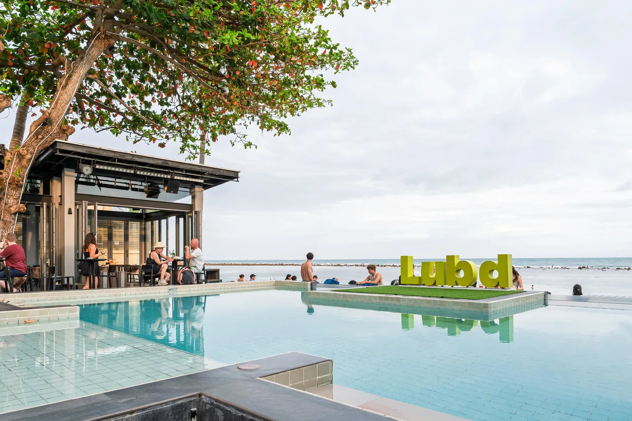 Lub d Koh Samui Chaweng Beach — rooms and atmosphere