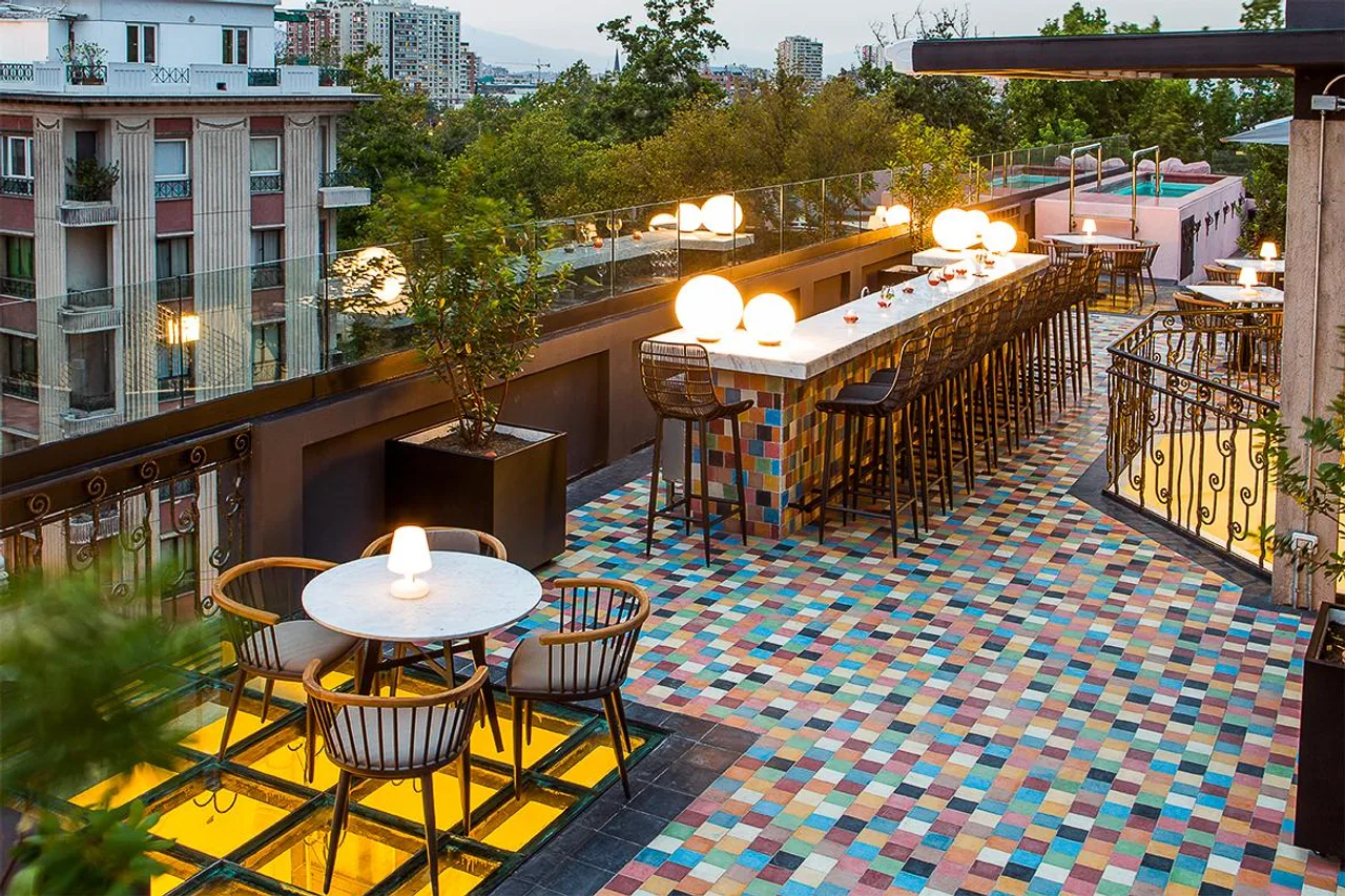 Luciano K Hotel — โรงแรมในซานติอาโก