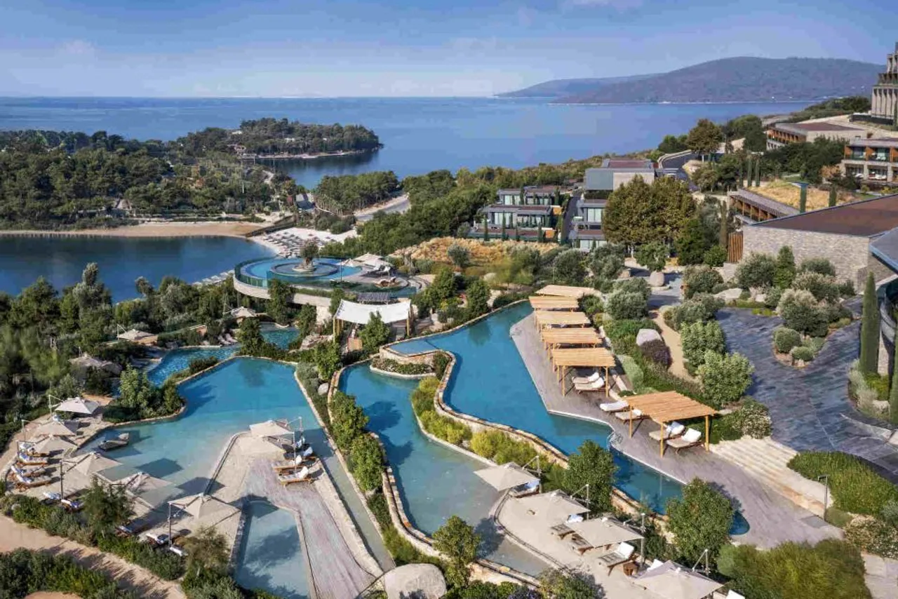 Lujo Hotel Bodrum — โรงแรมในโบดรุม