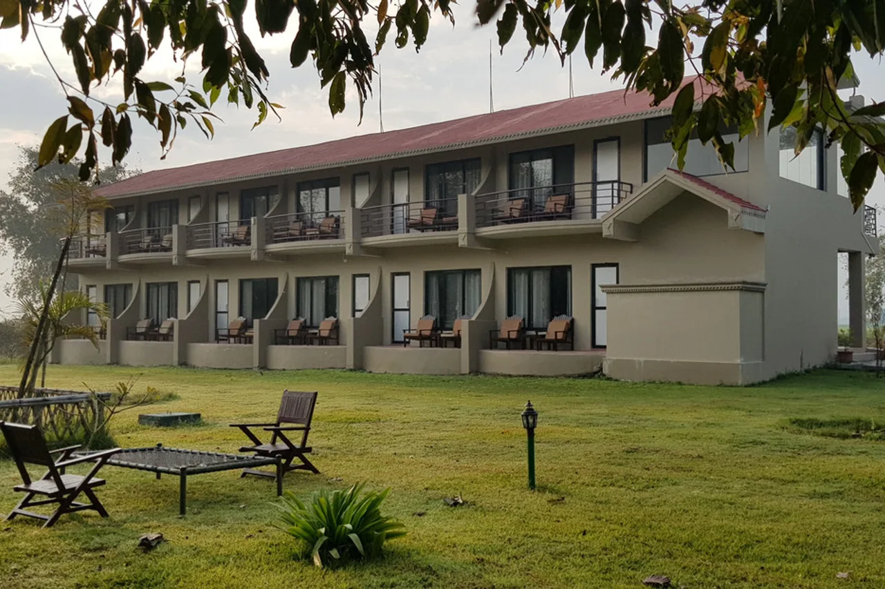 Lumbini Buddha Garden Resort — ภาพห้องพักและบรรยากาศ