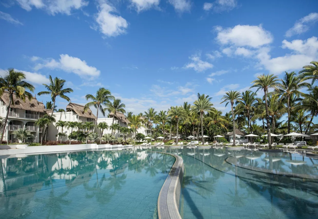 LUX* Belle Mare — rooms and atmosphere