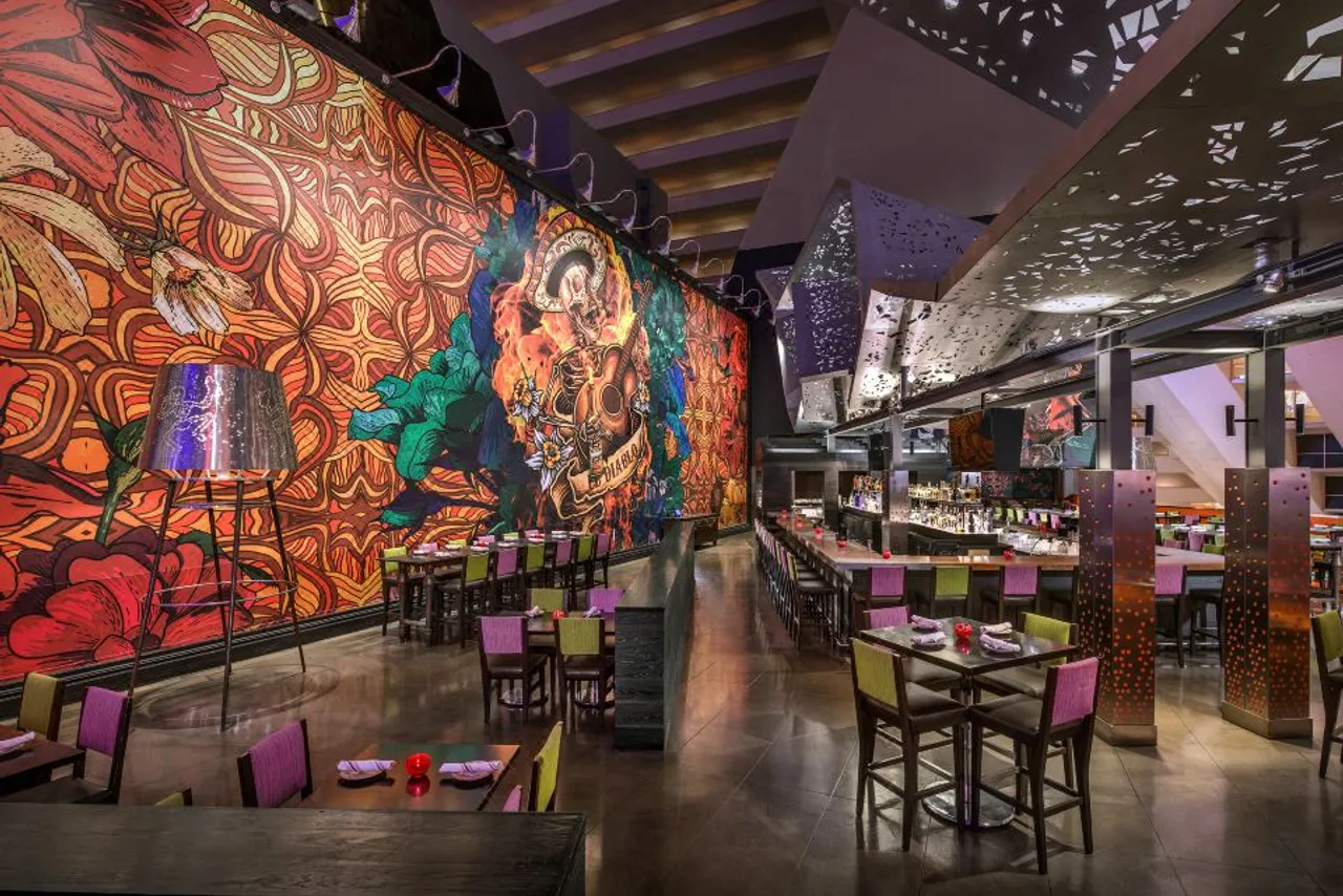 Luxor Hotel & Casino — rooms and atmosphere