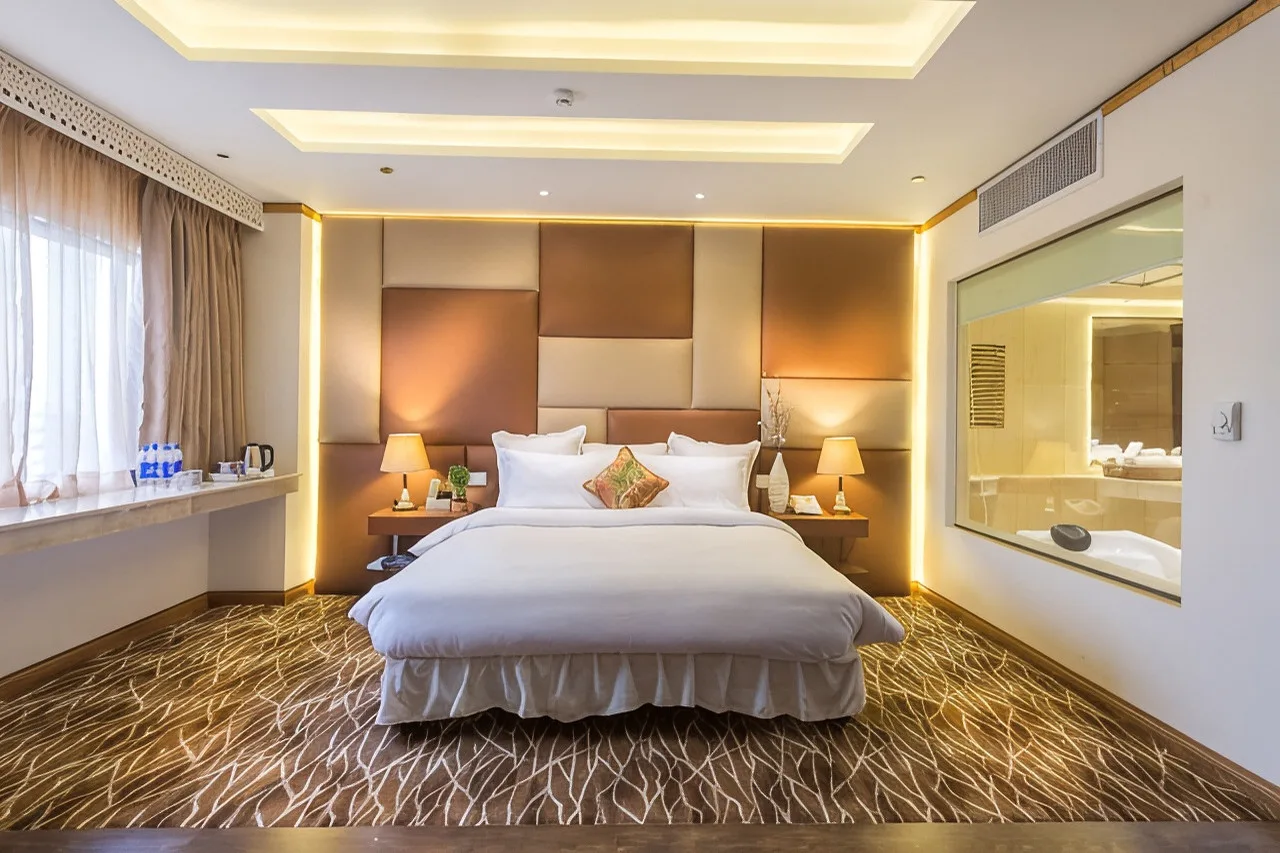 Luxus Grand Hotel — ลาฮอร์