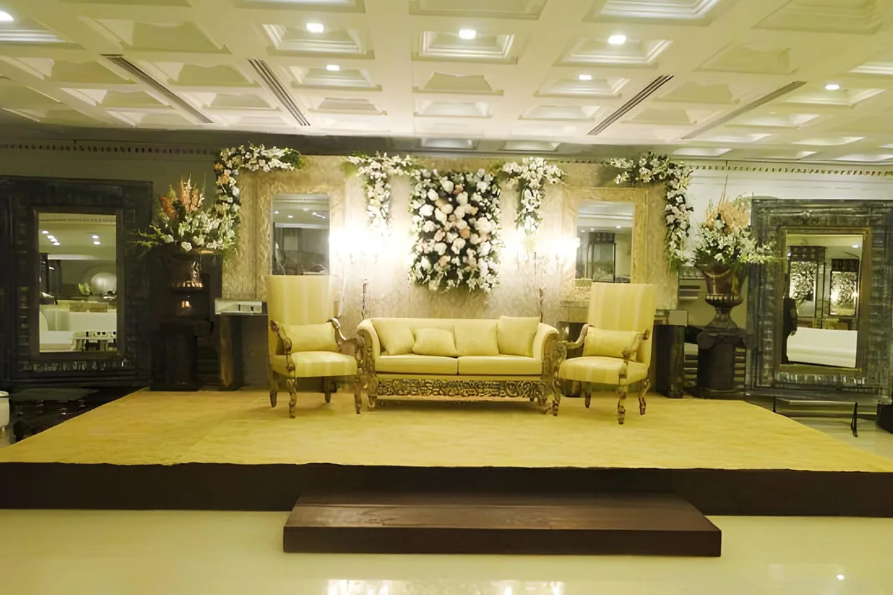 Luxus Grand Hotel — ภาพห้องพักและบรรยากาศ
